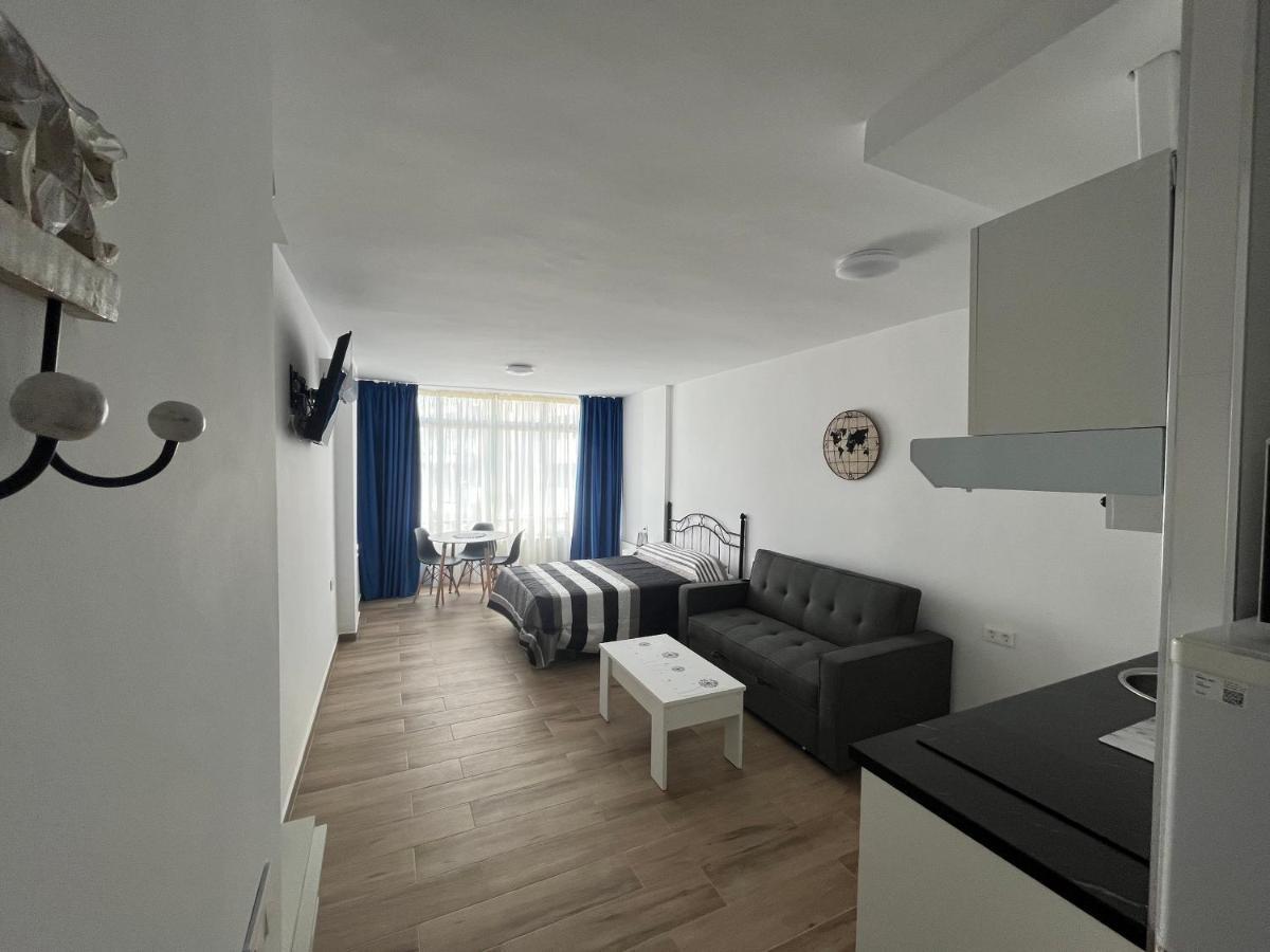 Ver621 - Estudio Con Vistas Al Mar, Wifi, Piscina, Centro A 100 Metros, Playa A 600 Metros Torremolinos Exterior photo